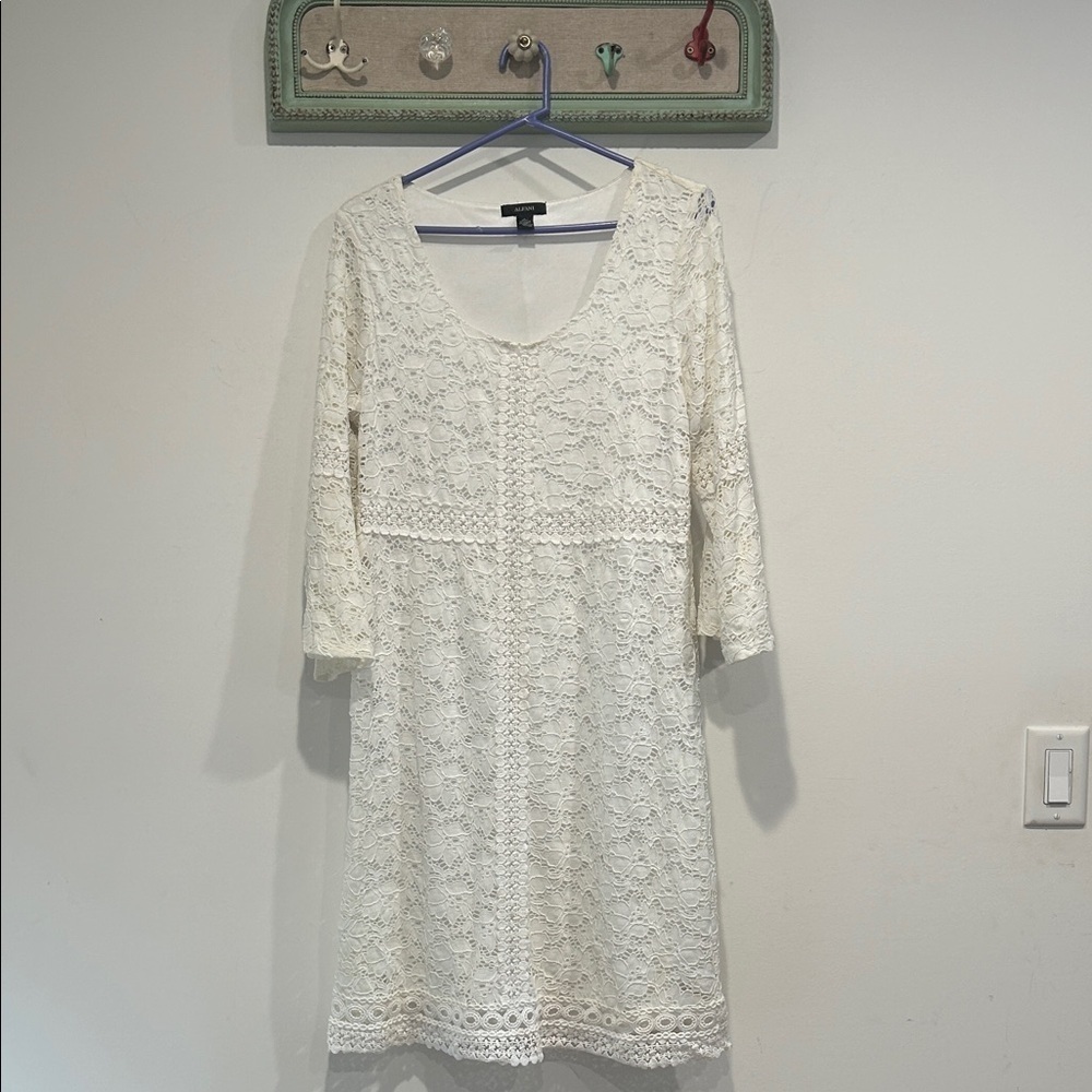 Alfani White Bohemian Vintage nylon Lace bell sleeve mini Dress large